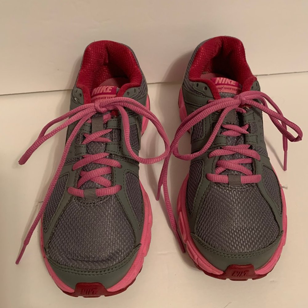 Womens Niki Downshifter 5 Running Shoe